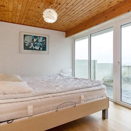 8 Person In Fr Strup Holiday home *